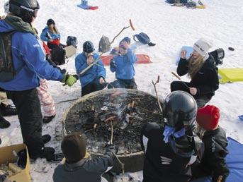 FÖRSLAG TILL Verksamhetsberättelse för EFS Västerbotten 2010 Inledning EFS ÅRSTEMA 2010 Ringar på vattnet sattes utifrån en längtan att vår rörelse, och våra liv, ska få konsekvenser för människors