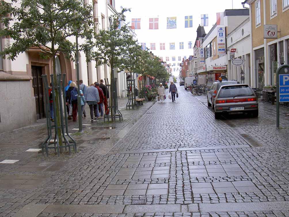 2 Två projekt: Shared Space i Sverige Utvärdering av Skvallertorget i Norrköping (Tyréns i samarbete med