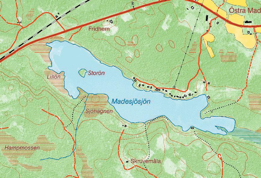 Madesjösjön 1:20 000 Sjön är 0,26 km 2 stor och en mycket grund sjö. Den är idag lätttillgänglig p g a av sitt nära läge till väg xx.