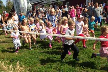 Marknad i Gårdsby Den 26 augusti kommer den nu årliga traditionella marknaden att anordnas på Tångshult