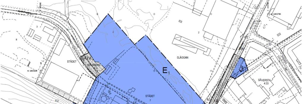 11 (17) Utdrag ur plankarta. Friytor Söder om planområdet finns skogsmark med promenadstigar.