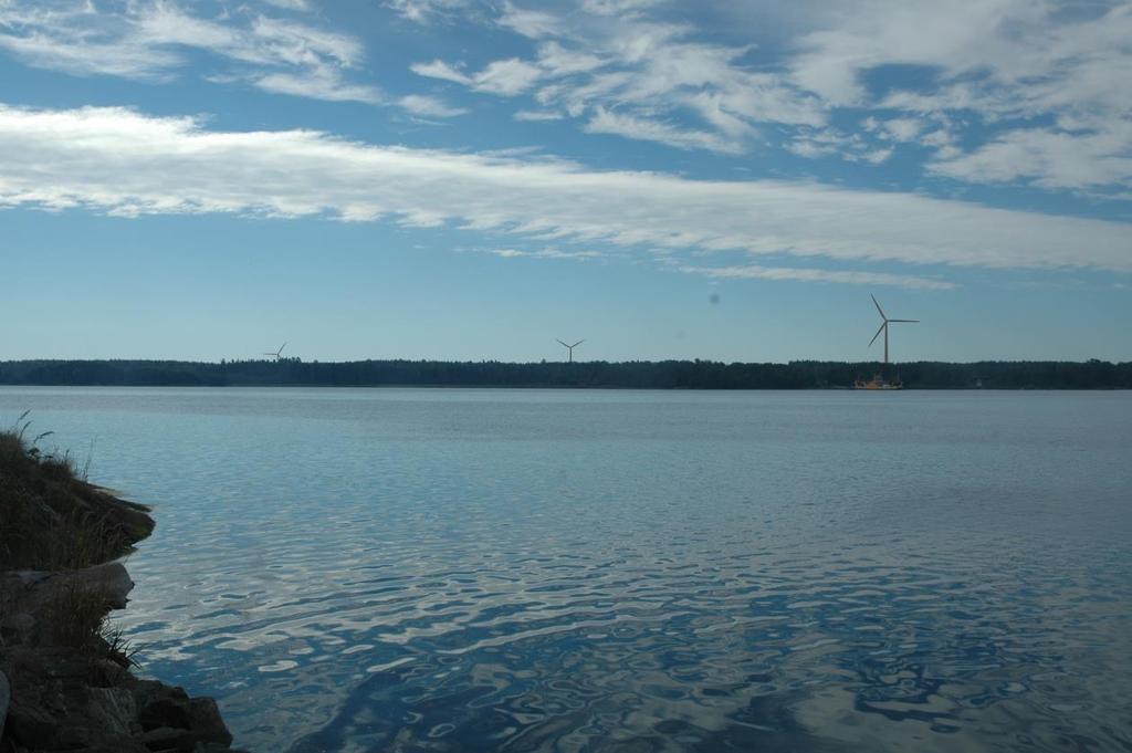 Utsikt från Skenäs, ca 1,2 k m från närmaste vindkraftverk.