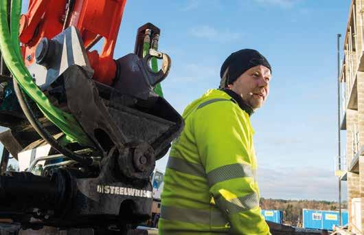 Våra SQ-fästen är baserade på den Symmetriska Standarden och är fullt kompatibla med Oilquick ABs OQ-fästen och grindar.