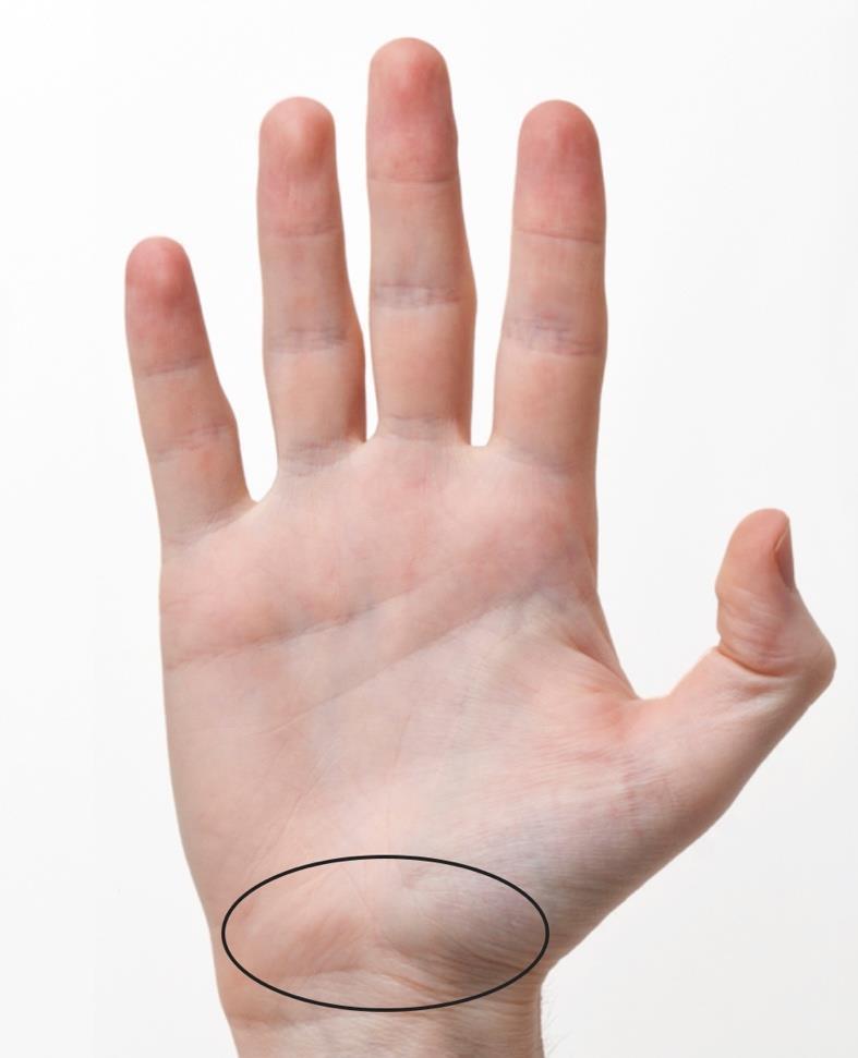 helt ackord i form av lösa strängar med vänsterhandens pekfinger. Det är en ovanlig teknik som jag inte stött på tidigare.