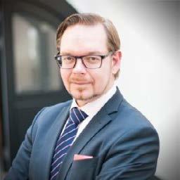 STYRELSEN BESTÅR AV Viktor Modigh född 1980 Styrelseordförande Antal aktier: 66 700 Viktor Modigh är en svensk investerare och affärsman med en formell bakgrund inom juridik.