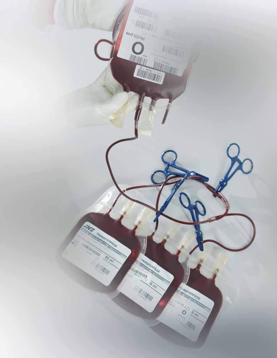 Påsarna med koncentrat av röda blodkroppar som är avsedda för de minsta patienterna har delats i tre satser.