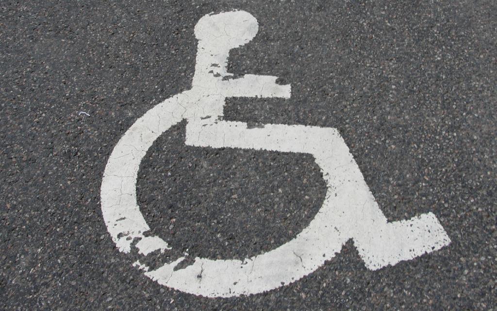 Innehåll Regler för parkeringstillstånd för rörelsehindrade... Vad är parkeringstillstånd för rörelsehindrade?... Vad gäller när du fått parkeringstillstånd?