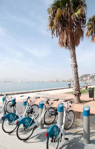 Och har du en rejäl dos energi är det läge att trampa vidare ända till pittoreska Nerja, närmare sex mil från Malaga. Hyr cykel gör du på www.