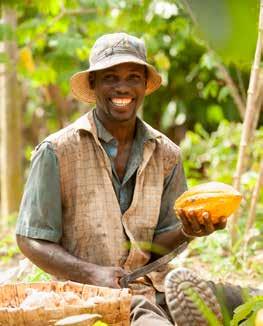 Delar av kooperativets Fairtrade-premie har investerats i att ge hälso- och sjukvård åt mer än 10000 patienter varje år i ett 20-tal byar.