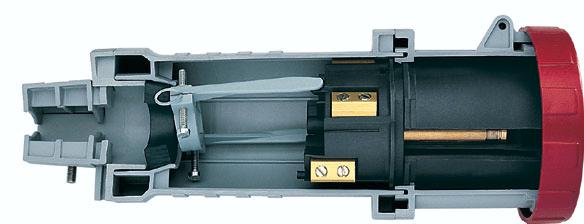 Produktfördelar Flexibel och konvex kabeltätning (IP44, 16 32 A) Mycket bra grepp Ergonomisk och robust design Kalibrerade hylsor Lockfjäder i rostfritt stål Tumgrepp (IP44, 16 32 A)