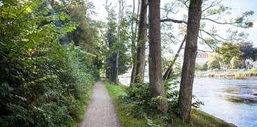 TILL FOTS Tullbron Hertingforsen runt: ca 4,8 km Tullbron Laxbron runt: ca 3,9 km Tullbron Fajansbron runt: ca 2,4 km Citynära parkering finns i centrum samt vid Vallarna och laxstugan (vid laxbron).