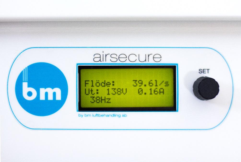 3 FUNKTION BM AirSecure 2 AirSecure är ett tilluftsaggregat komplett med en tilluftsfläkt med tillhörande flödesmätdon, regulator/frekvensomformare/tryckgivare, luftfilter, strypspjäll och