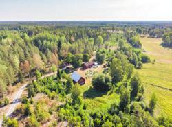 centrum Östhammar, 6 rok, 157 + 72 m² PRIS 1 100 000