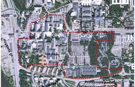 Byggnaden kan, i sin tur, inrymma publika verksamheter som bidrar till ökat stadsliv vid platsen. Vy från uppgång från resecentrum med Tandläkarhögskolan till höger i bild.