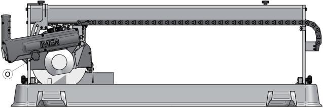 Imer Combi 250/1000-1500 VA kakel- och klinkersåg 9 11.2 Sågning Figur 7 Placera det material som skall sågas på sågbordet, mot stödlisten. Ställ in önskad vinkling med hjälp av vinkelguiden.