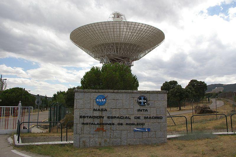 Across the Universe (2008) Skickades från 70- metersteleskop nära Madrid för att fira 40- årsdagen av