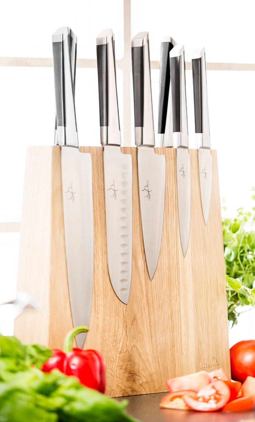 Mannerströms magnetiska Ett rustikt och klassiskt snyggt knivblock i bambu gör att du får ordning och reda bland knivarna!