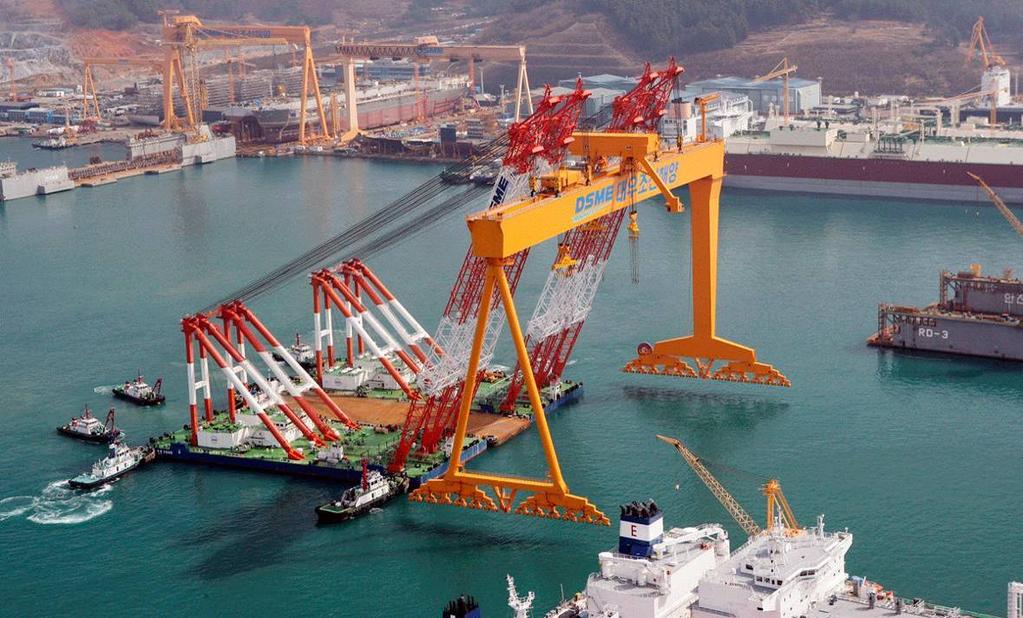 ÅRSRAPPORT 2015 Bilaga 2016-02-26 Sida 51 (131) 10.4. Infrastruktur Vladivostok Bild 60. Zvezda varv. Foto: DSME 10.4.1 Zvezda varv Zvezda varv har moderniserats för stora belopp under ledning av sydkoreanska Daewoo Shipyard (DSME).