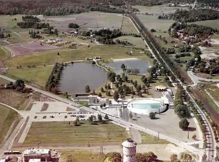 Historia Gustavsviksbadet har sitt ursprung från en tegelindustri som låg på området mellan 1880 och 1910 talet.