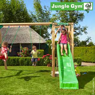 Jungle Gym Tower lektorn med gungmodul och 2 gungor Jungle Gym Tower har fått sitt namn eftersom det är en fantastisk klätterställning.