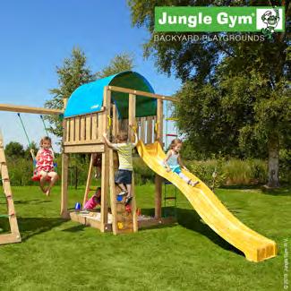 Jungle Gym Villa lektorn med klättermodul och 1 gunga Spännande och utmanande lekplats till barnen. Ska barnen ha allt de kan önska sig rätt i trädgården, är detta lektorn med klättermodul perfekt.