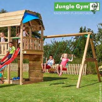 Jungle Gym Barn lektorn med gungmodul och 2 gungor Stort lektorn med två plattformar och spännande tak Det finns tillgång till alla områden på Jungle Gym Barn, många ingångar och en rutschkana.