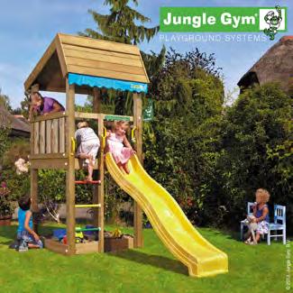 Jungle Gym "Home" Detta klassiska lektorn med modernt tak passar bra till den moderna familjen och trädgården. Vänner och grannar kan bjudas in till kaffe och kaka i sandlådan.