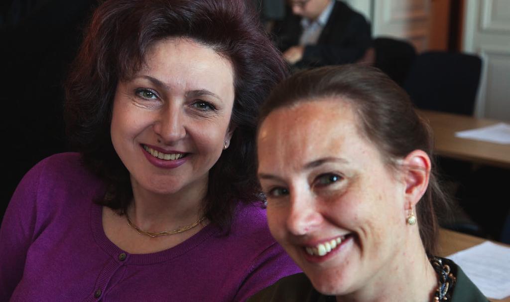 Onkologerna Tanja Svalpenborg och Sofia Kjellström två nöjda deltagare som passade på att utbyta erfarenheter.