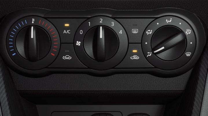 Startspärrsystemet Däcktrycksövervakning Hjälp vid parkering i backe Motorstartknapp Nyckellöst låssystem Färddator