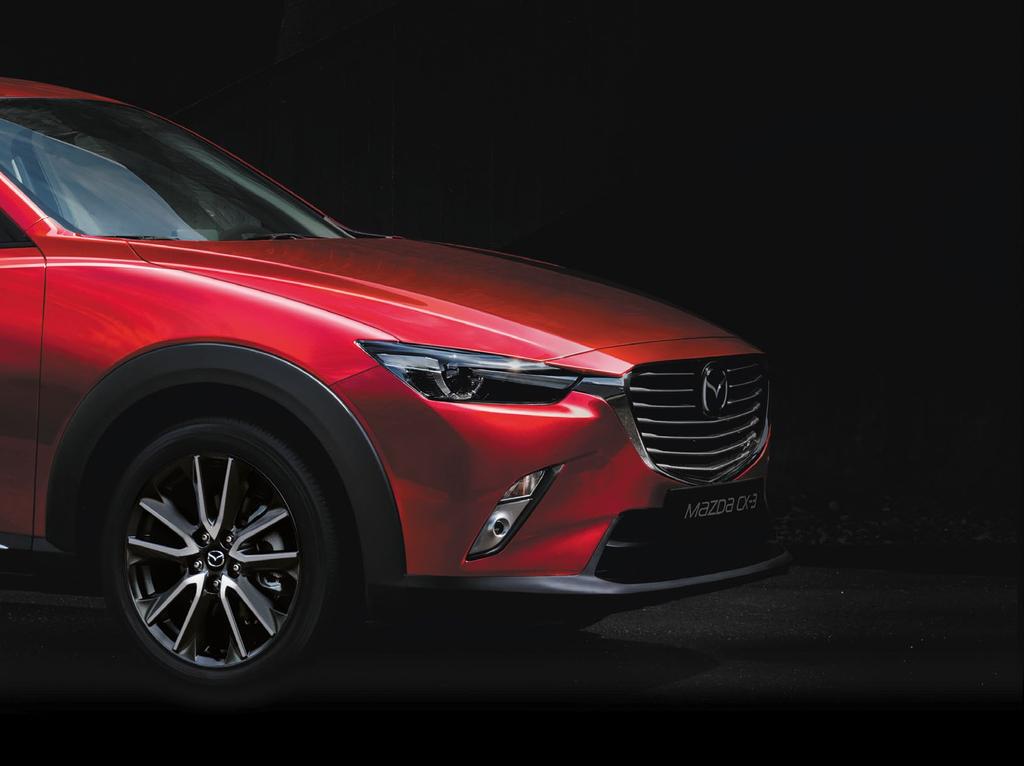 AKtiV KÖRdiSPLAy med VägSKyLtSidENtifiERiNg E N S A N N K Ö R U P P L E V E L S E Mazda CX-3,