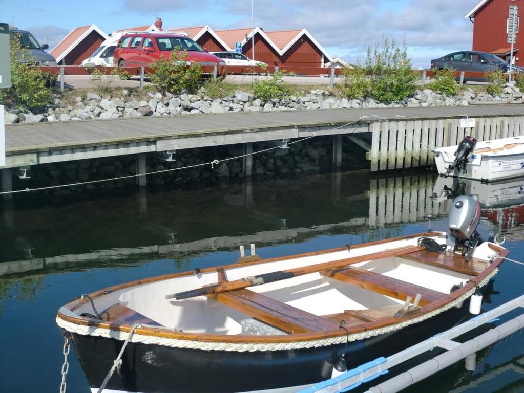 0_skärhamn hotell\teknik\utredning\pm\pm0-0-.doc/hl al.dotm Befintliga förhållanden. Mark, vegetation och topografi Det undersökta området utgörs i sin helhet av ett hamnområde.