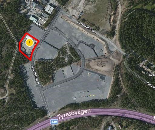Detaljplanen anger för fastigheten småindustri och kontorsändamål med en högsta tillåten byggnadshöjd om 12 m. Nacka kommun har sålt marken till Tekno-Bygg i Stockholm AB.
