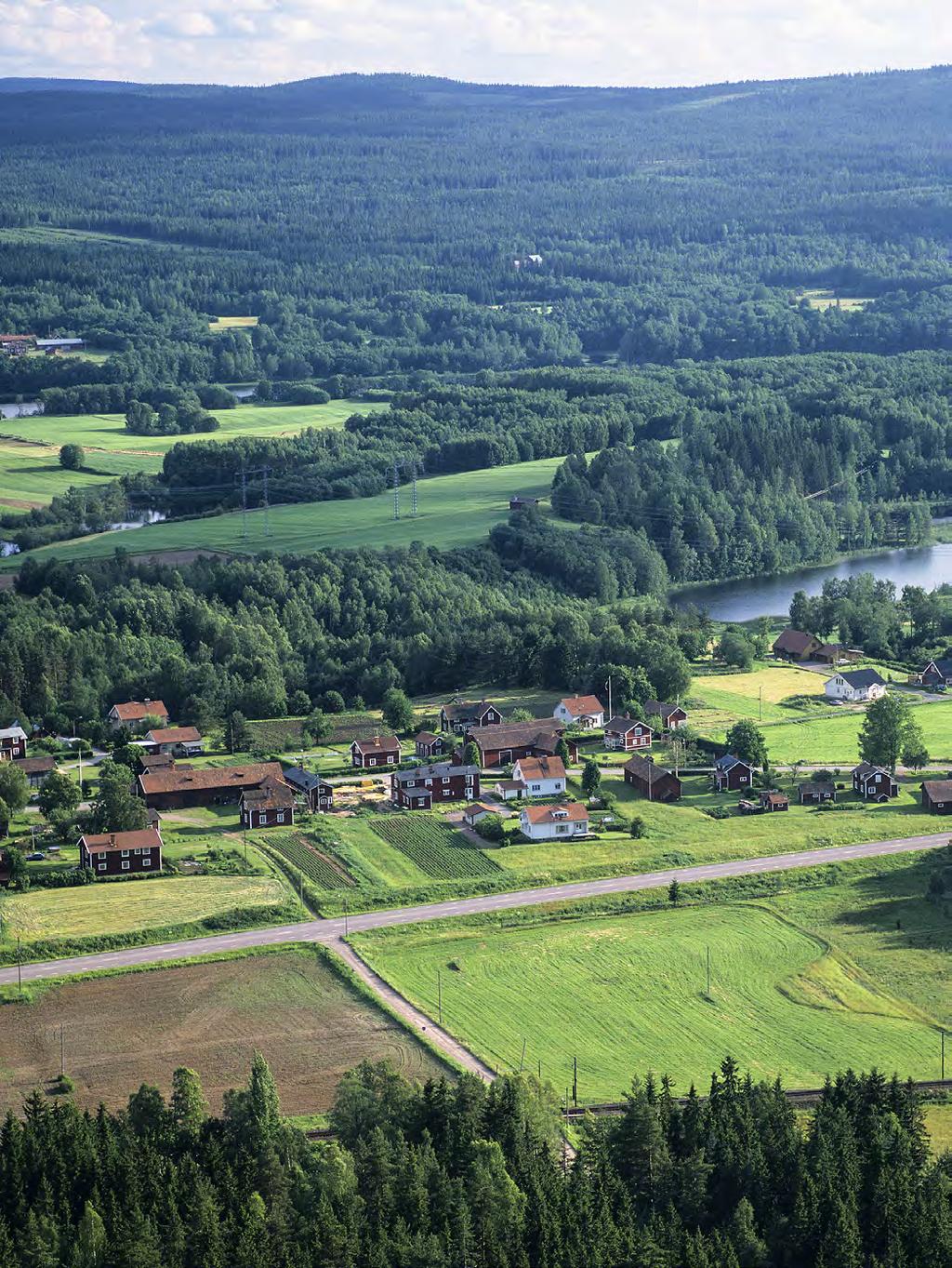 Samhälle Med ansvar för lokalsamhället Spendrups spelar en betydande roll för samhällsutvecklingen i Dalarna och Bergslagen generellt och i Grängesberg och Hällefors i synnerhet.