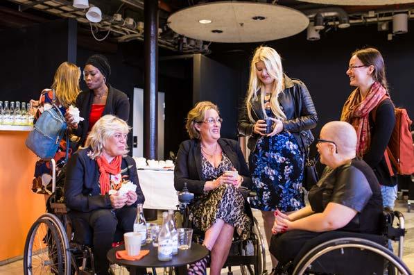 Peer support Peer support är en vanlig metod inom Independent Living.