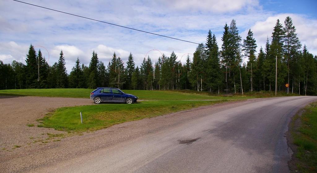 Liesmedstorp (A): Ca 1,5 km till närmaste vindkraftverk. 15 vindkraftverk totalhöjd 200 m.