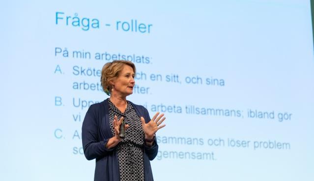 Kompetens för teamarbete Referat av Zahra Ousi, samordnare/ vårdutvecklingsledare, PKC Anna Klarare, legitimerad sjuksköterska, medicine doktor på Ersta Sköndal Bräcke Högskola och Palliativt