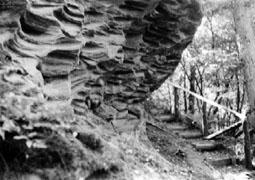 foto: KE Gannholm grävts vid skattletning under 1800-talet. Uppmätning av slipskåror Min roll i utforskandet av slipskårorna började 1981.