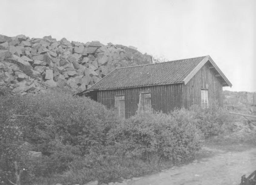 I matbaracken, som användes av stehuggarna i Sibirien, togs beslutet att bygga kooperativas hus i Heestrand. 1906-07-21 - Förslag om att färdigställa arbetet med grundmuren tills våren 1907.