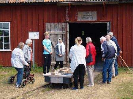 gjorde den 31 juli en utflykt till Råbäcks Hamn.