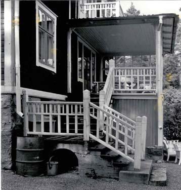 Den utgör ett intressant exempel på hur schweizervillan under de första åren av 1900 talet fått drag av både jugend och nationalromantik.