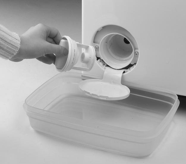 Användning av blekmedel Tvätta tvättgodset med önskat program (Bomull, Syntetmaterial). Tillsätt lämplig mängd blekmedel i sköljmedelsavdelningen (stäng locket ordentligt).