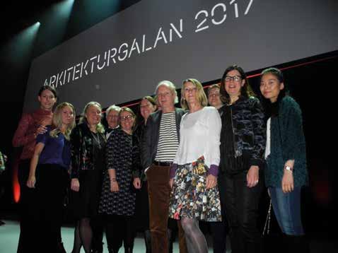 Mycket ljus på Landamäreskolan Ett drygt år efter inflyttningen fortsätter Landamäreskolan i Biskopsgården att väcka stort intresse för sin unika arkitektur och nytänkande pedagogiska utformning.