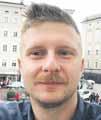 Je príjemné, ak niekoho stále zaujímajú moje hokejové znalosti. Mnoho hráčov z vašej generácie pokračuje v hokeji na postoch trénerov a generálnych manažérov. Neláka vás niečo podobné?