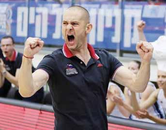 TV/ASO Je známy širší káder tímu žien SR do 20 rokov, ktorý bude hrať v júli na ME v Šoprone Suja nečaká zázraky Jediná slovenská basketbalová reprezentácia, ktorá v lete tohto roka môže prehovoriť