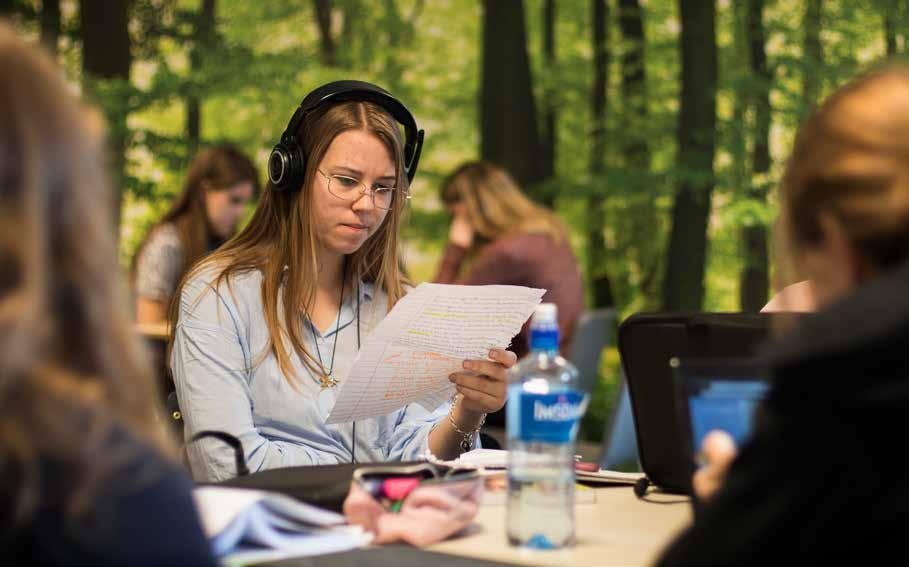 Allt från klimathot och fattigdomsbekämpning till frågor om mänskliga rättigheter står i fokus. Syftet med satsningen är bland annat att få fler att ta en aktiv roll för en hållbar utveckling.