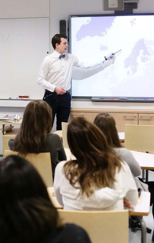Erkki sin lektion för 1372 elever i åk 7-9 och gymnasiet från 16 olika skolor. Ekonomistuderanden Kenneth Nilsson besökte skolor och gymnasier i huvudstadsregionen enligt önskemål.