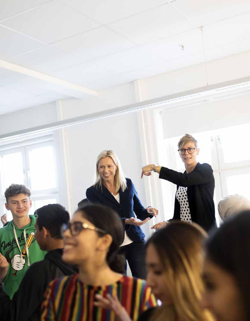 Förstå hur din hjärna fungerar och använd den bättre Alla elever på Einar Hansengymnasiet får ett ex av Annikas och Lenas handbok Hjärnsmart lärande. Vad händer i hjärnan när du lär dig något nytt?