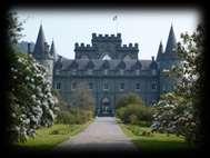 Tjänster som ingår: entrébiljett Blair slott, besök Kilchurn slott, guidad stadsvandring Oban, besök höglandet Logi: 3-4 stjärnigt boende i Inveraray 6:e dagen På morgonen kan du välja mellan ett