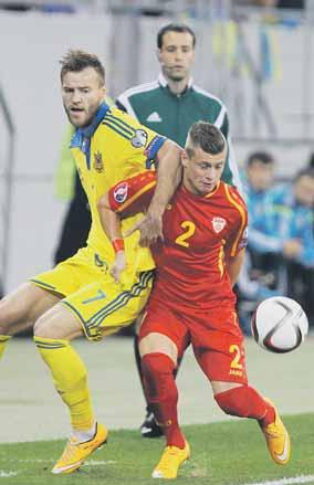 10 FUTBAL utorok 14. 10. 2014 AKO HRALI NAŠI SÚPERI V C-SKUPINE KVALIFIKÁCIE ME 2016 C-SKUPINA BIELORUSKO SLOVENSKO 1:3 (0:0) GÓLY: 79. Kalačev 65. a 84. Hamšík, 90+. Šesták.