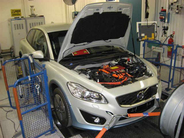 2-3. Preparering av bil Byte till certifieringsbränsle Funktioner stängs av: DSTC, AC, säkerhetssystem Uppvärmning och